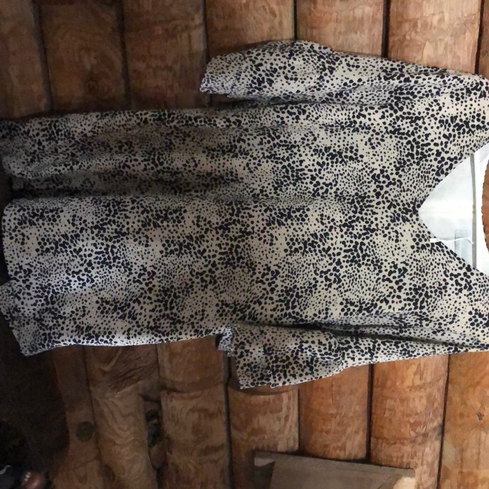 V neck mini dress neck